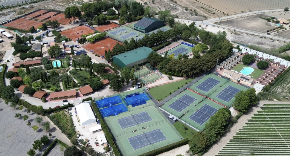 Ferrero Padel Academy in Alicante